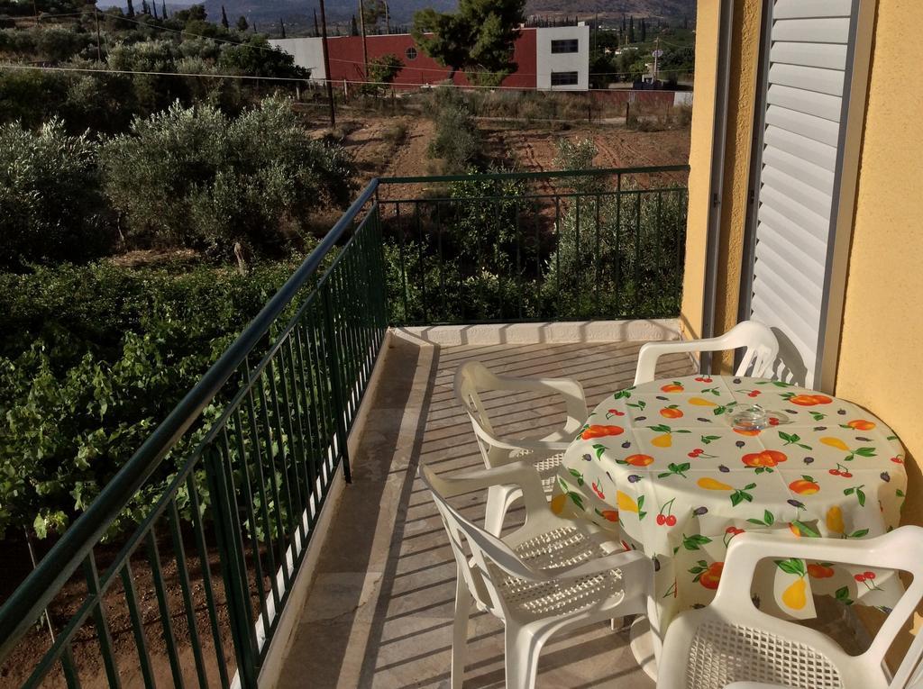 Διαμερίσματα Ράνια Τολό Δωμάτιο φωτογραφία