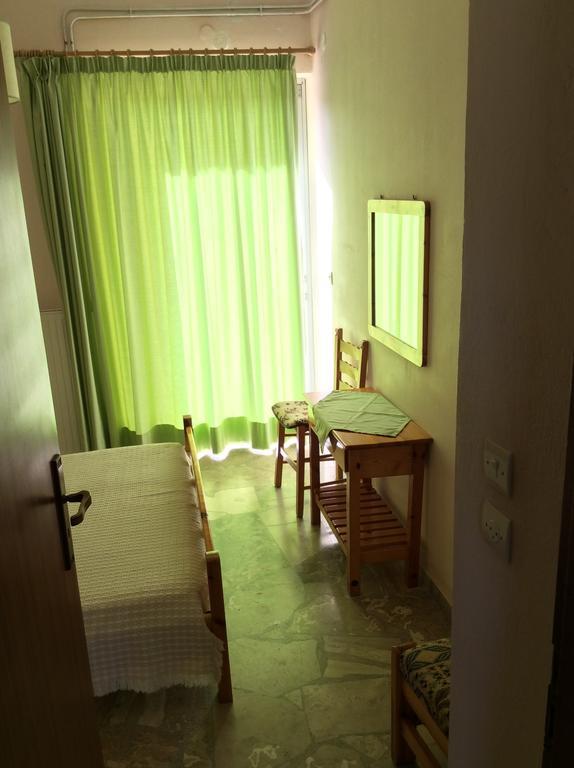 Διαμερίσματα Ράνια Τολό Δωμάτιο φωτογραφία