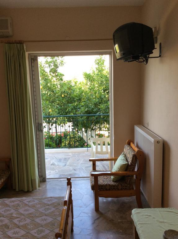 Διαμερίσματα Ράνια Τολό Δωμάτιο φωτογραφία